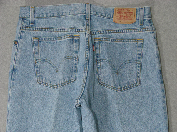 levis relaxed tapered 550 jeans womens